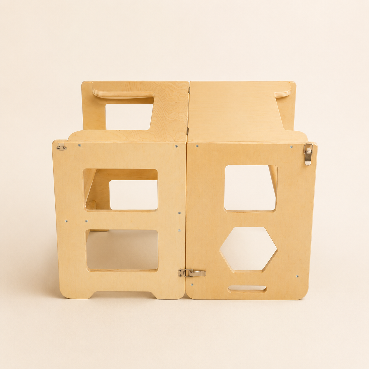 Torre de aprendizaje Montessori Nekito transformada en mesa con silla